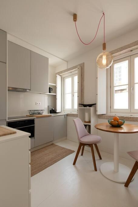 Cosy Minimalist Duplex * Porto